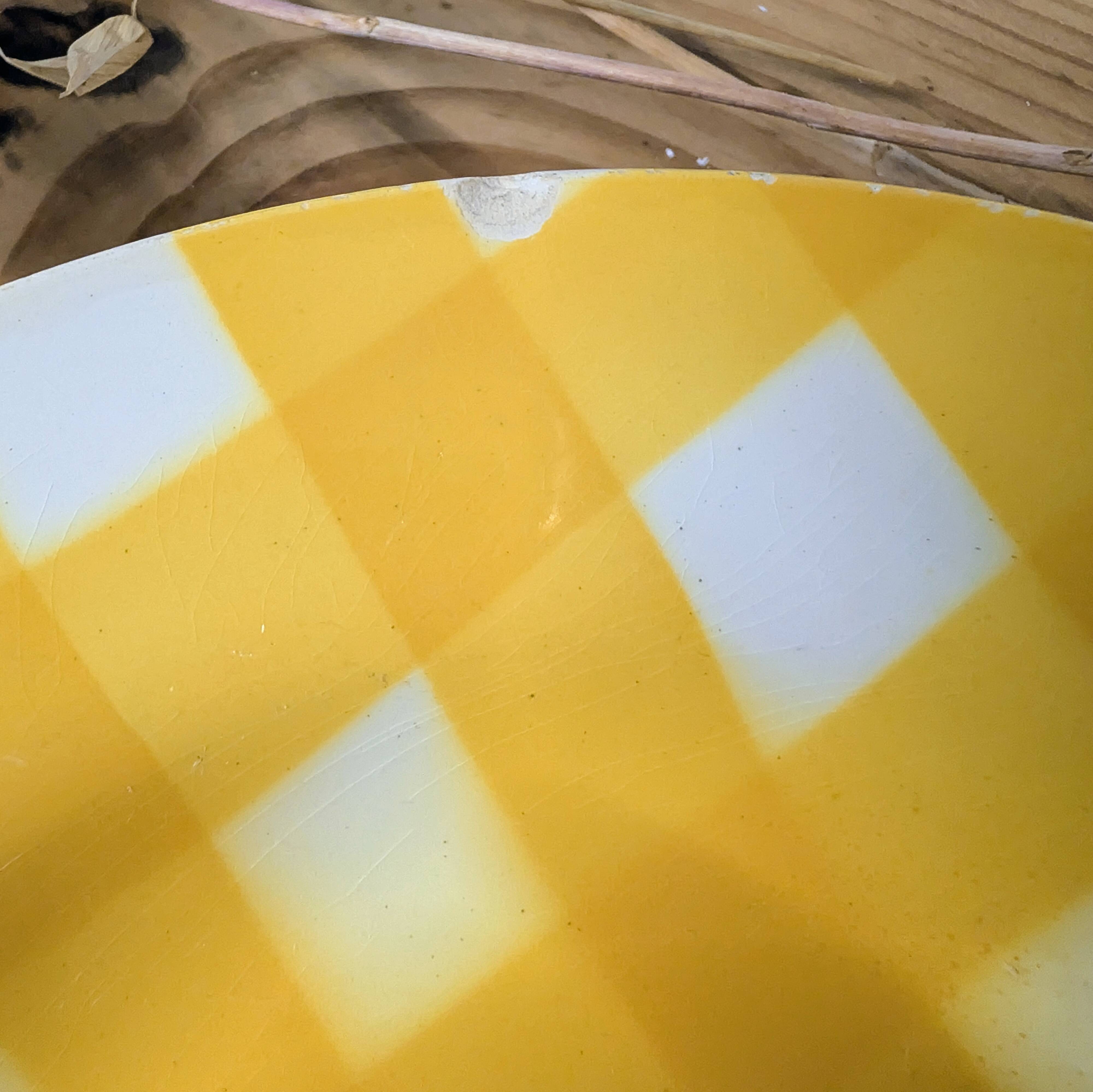 Digoin Sarreguemines soup plate, Scottish pattern