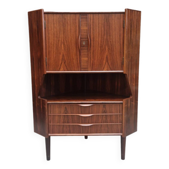 vintage Scandinavian corner in Rio rosewood