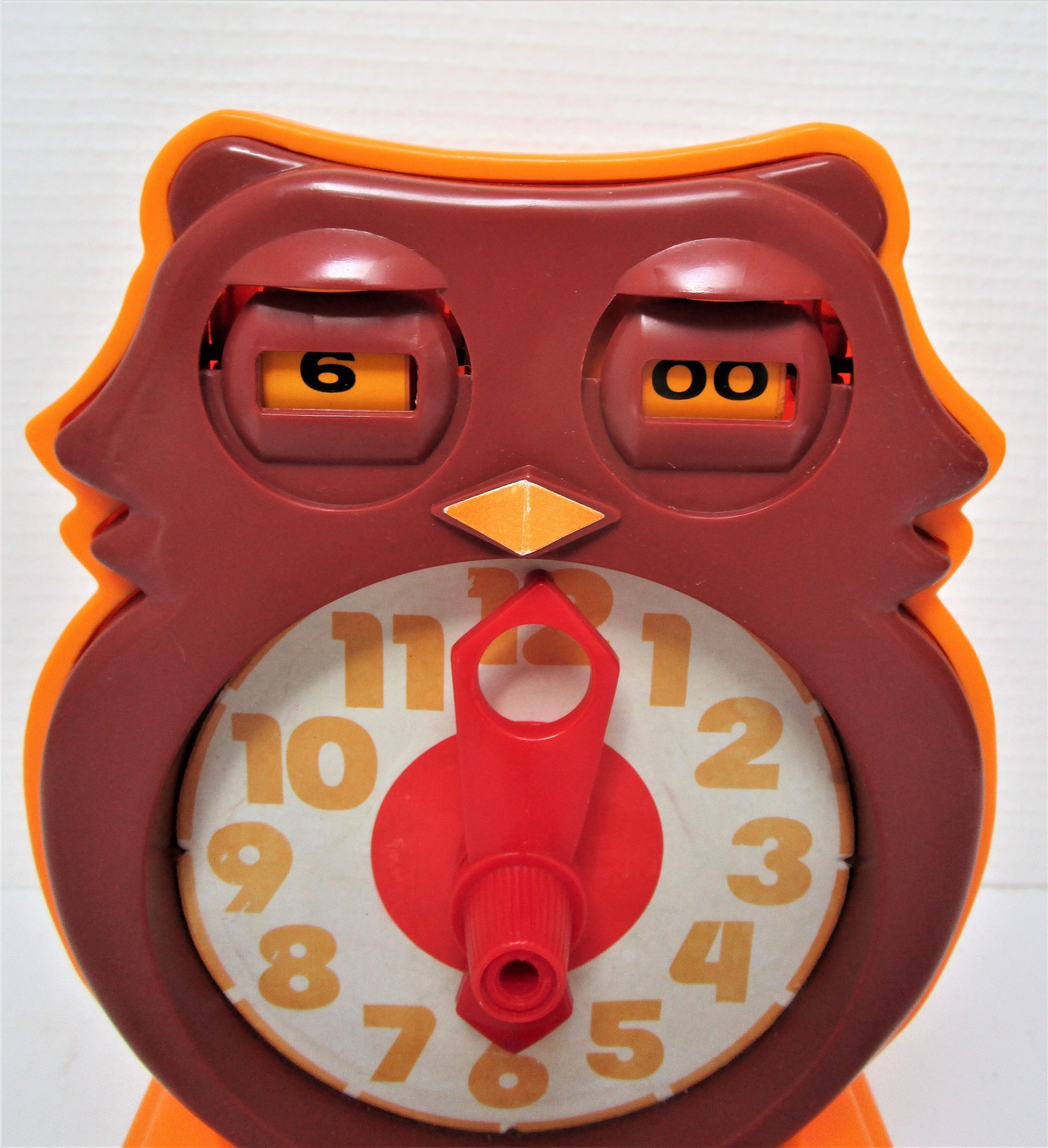 Nice vintage educational toy clock from the 70s