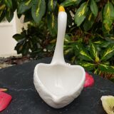 Ceramic ring holder swan