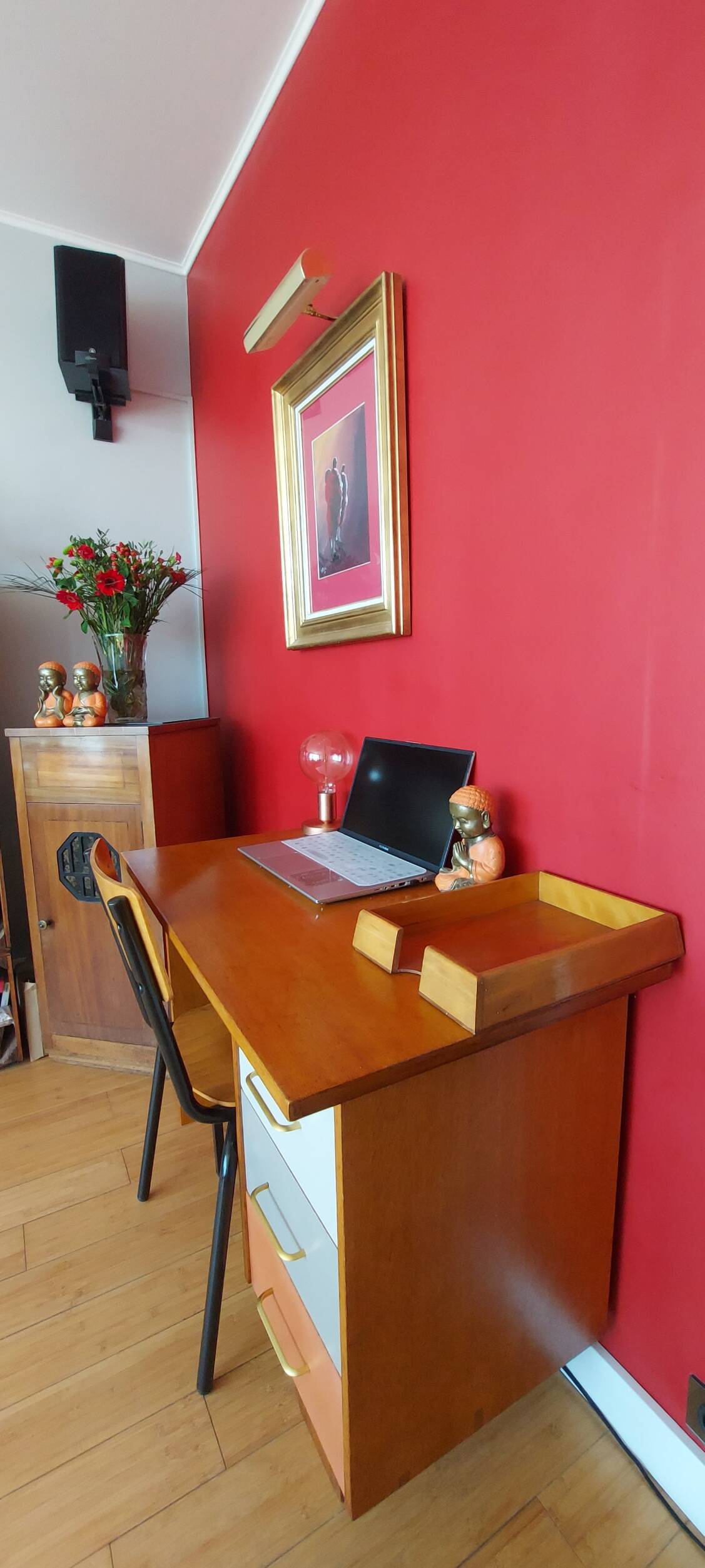 Restored vintage desk + matching chair 89 x 50 x 76 cm