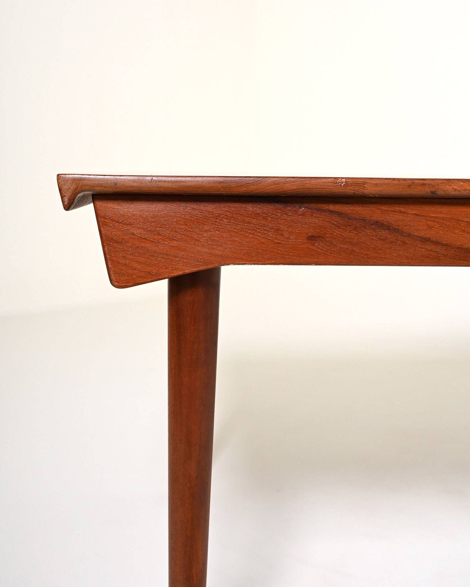 France & Søn extending dining table by Finn Juhl, 1960s