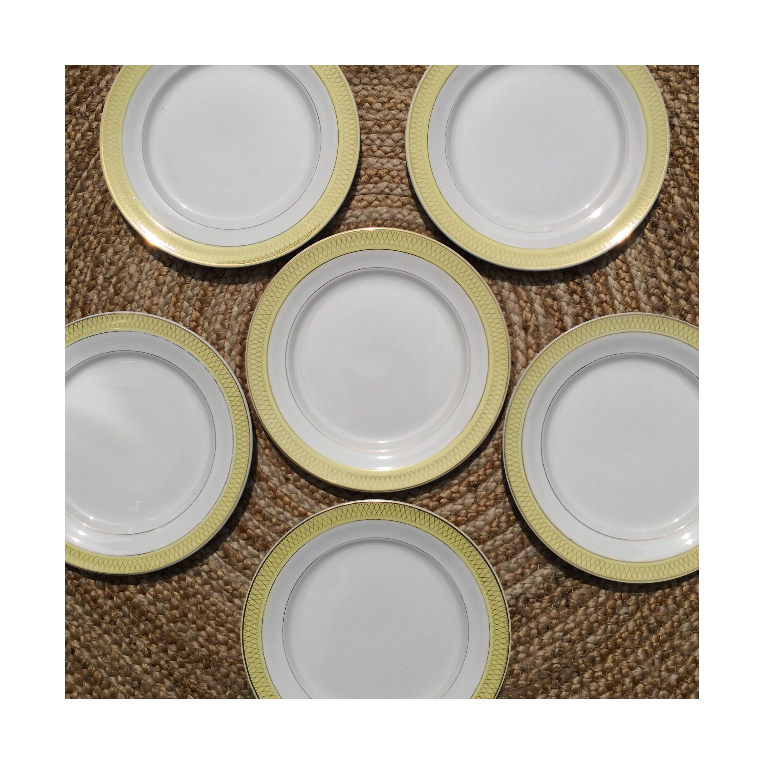 Set 6 flat Plates Saint Amand