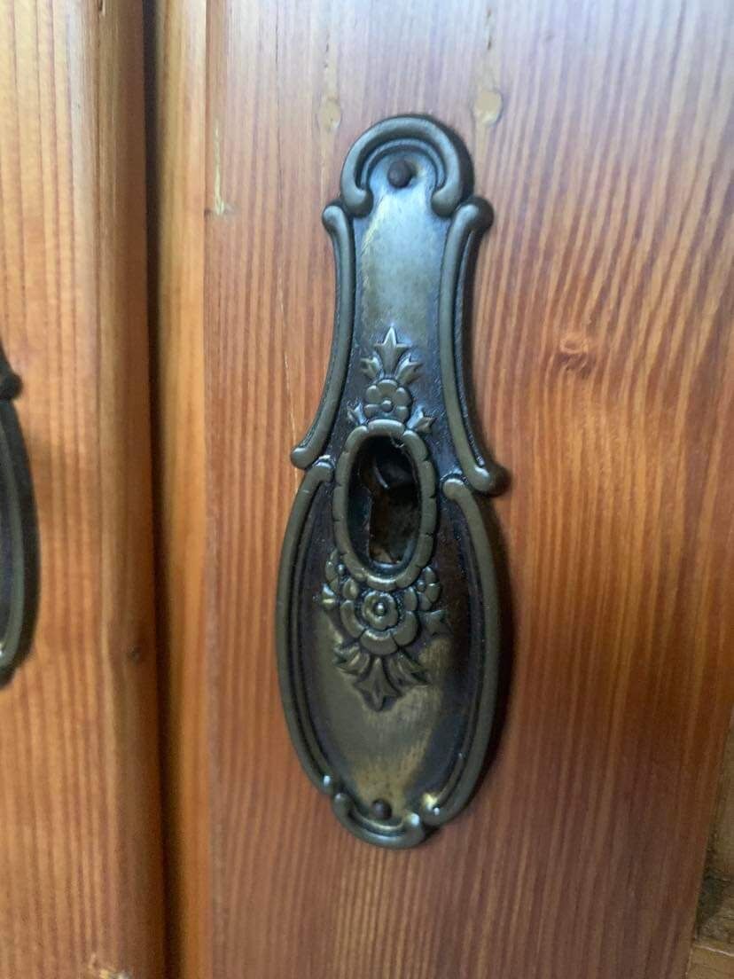 Parisian wardrobe with 2 doors in solid fir