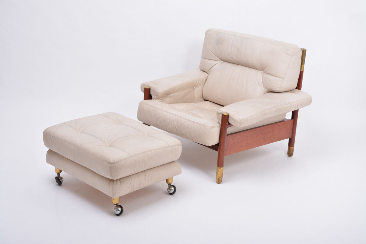 Beige Midcentury Lounge Chair with Ottoman Model "Sella" by Carlo de Carli