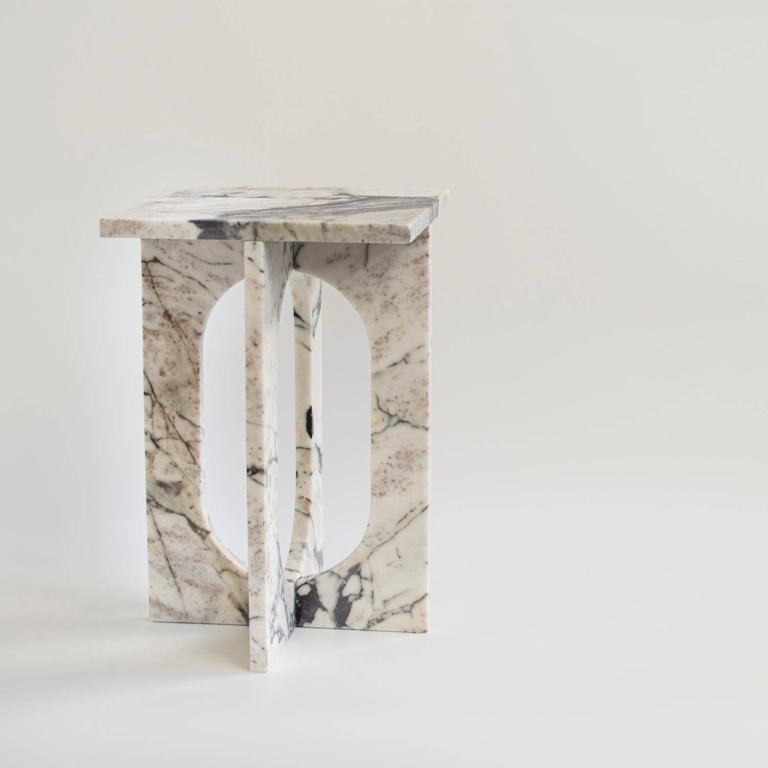 Table d'appoint en marbre Calacatta "BOND"