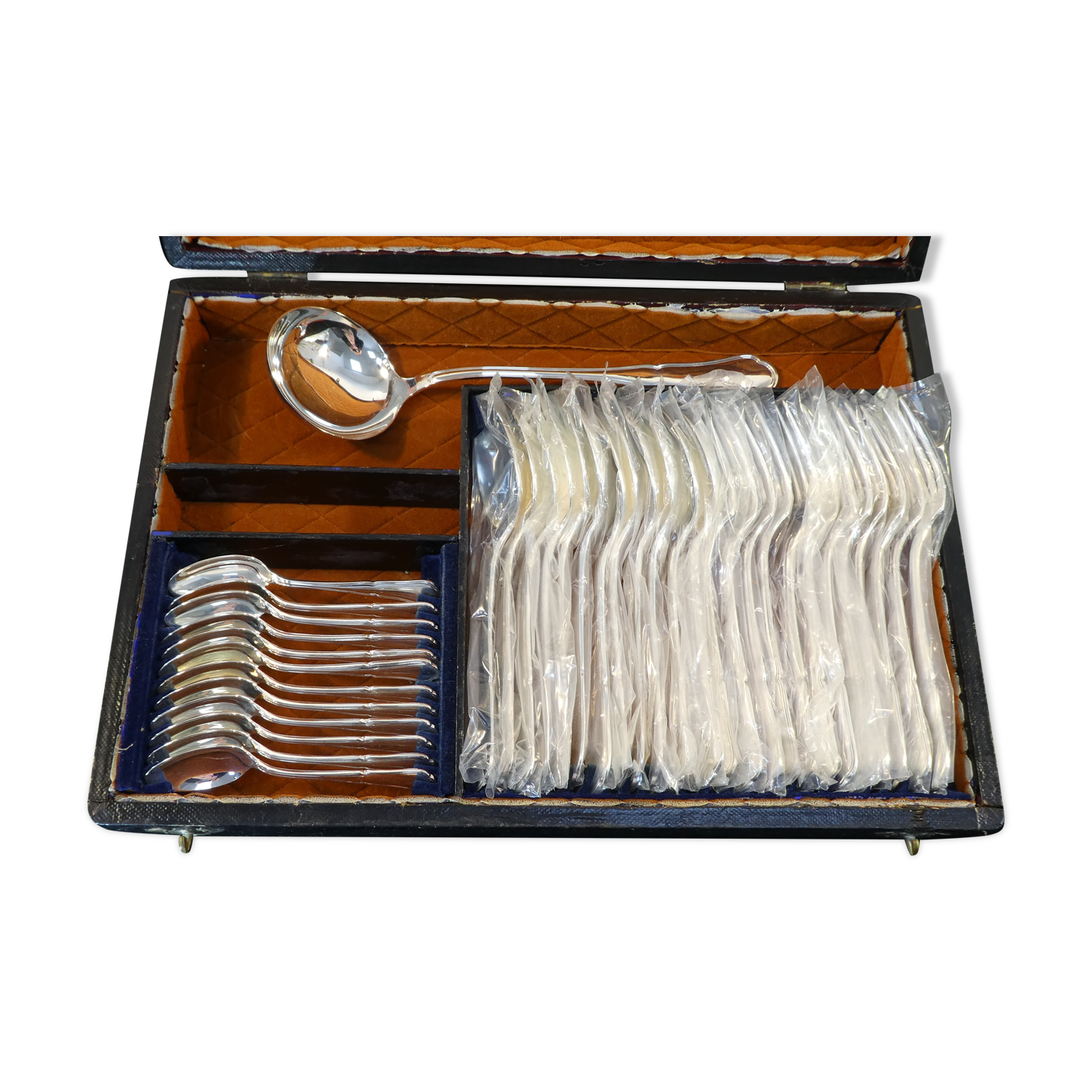Menagere 37 pieces in silver metal style spatours