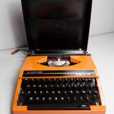 Silver Reed Sr 180 revised Luxury Typewriter and New Ribbon