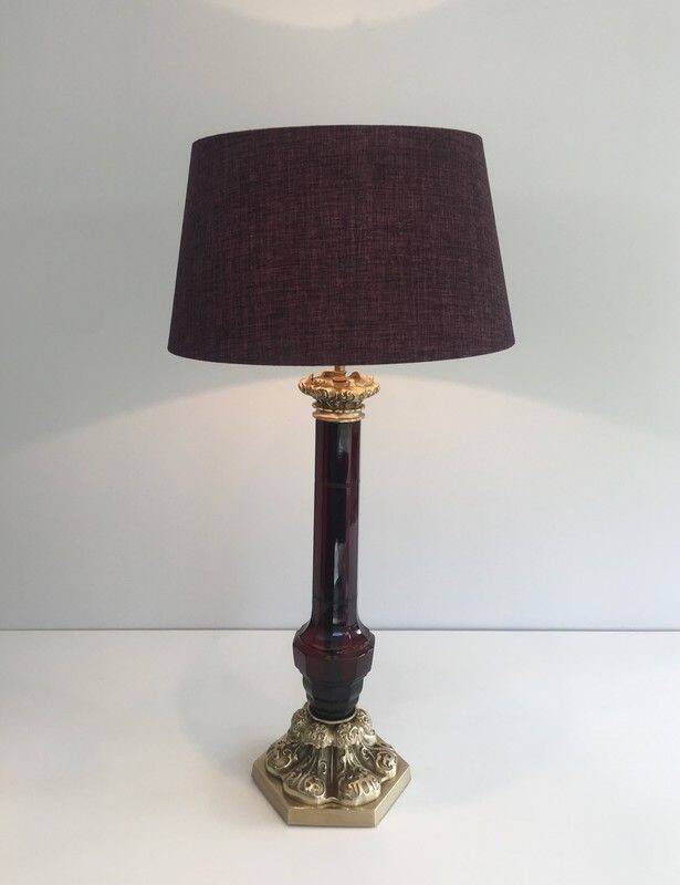 Attributable to Cristal & Bronze Paris. Important lamp in red crystal and chiselled bronze.