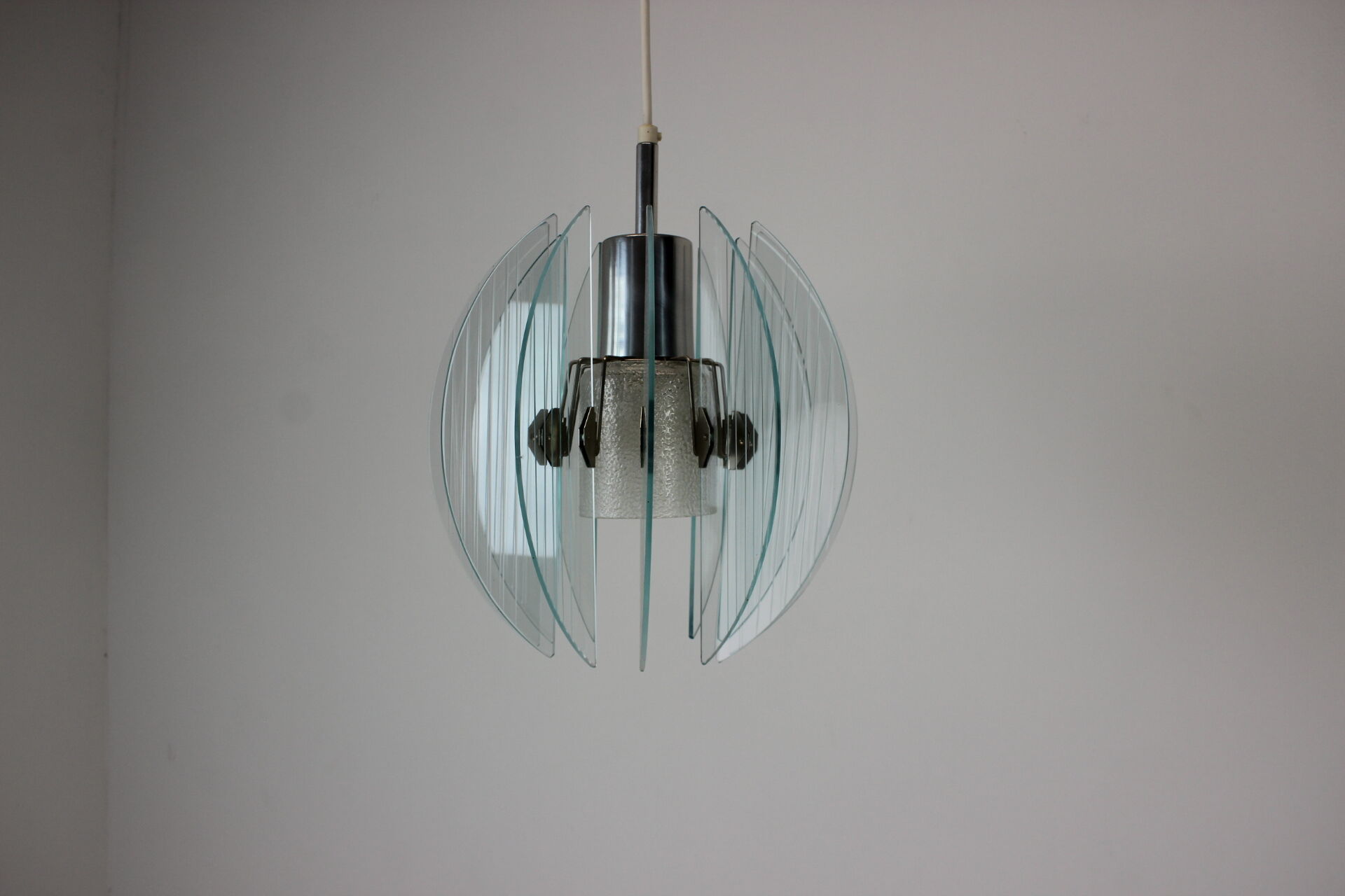 Suspension en verre, années 1960