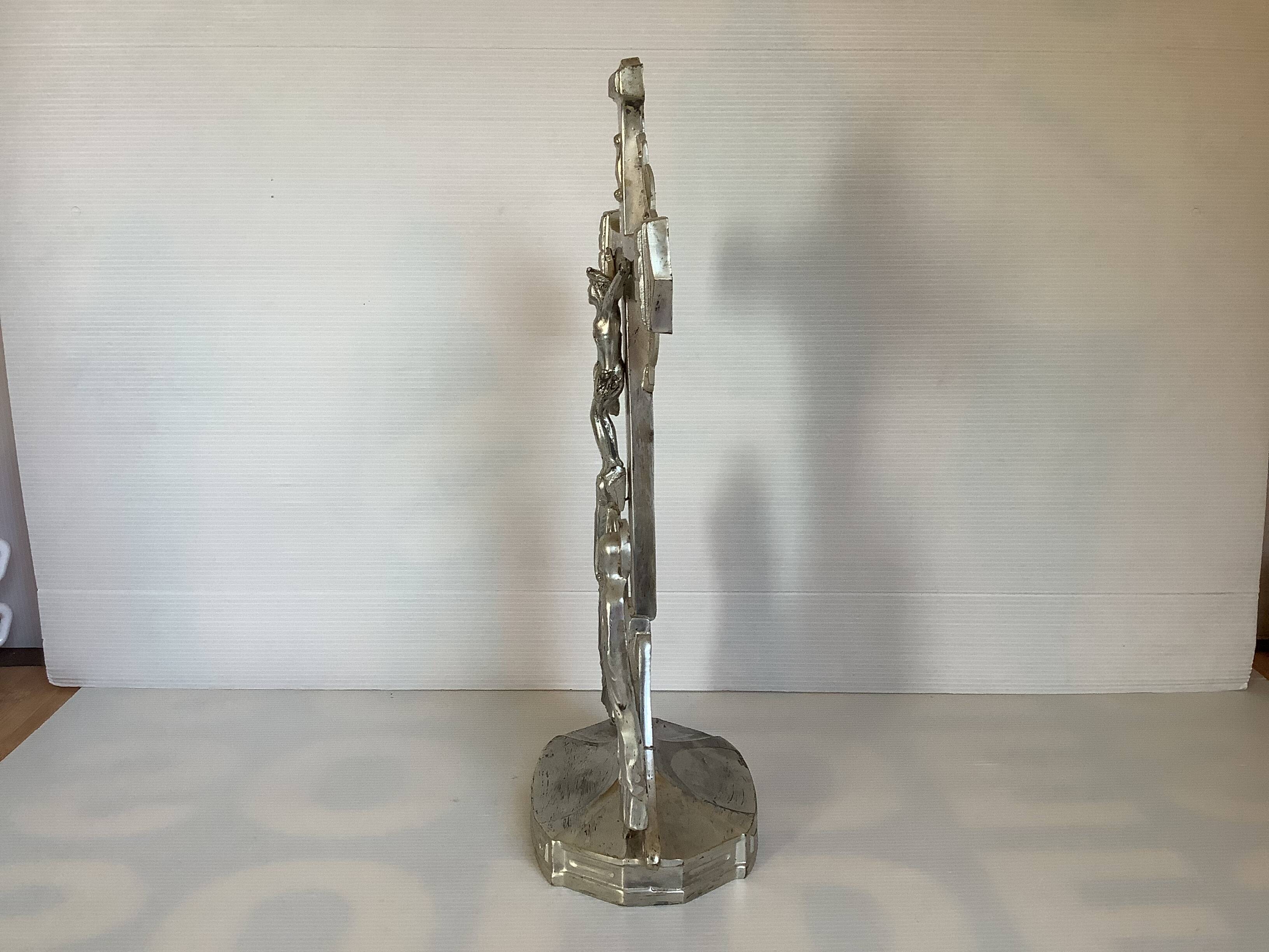 Crucifix metal crucifixion