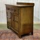Buffet anglais en chêne des années 1950