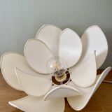 Vintage petal suspension