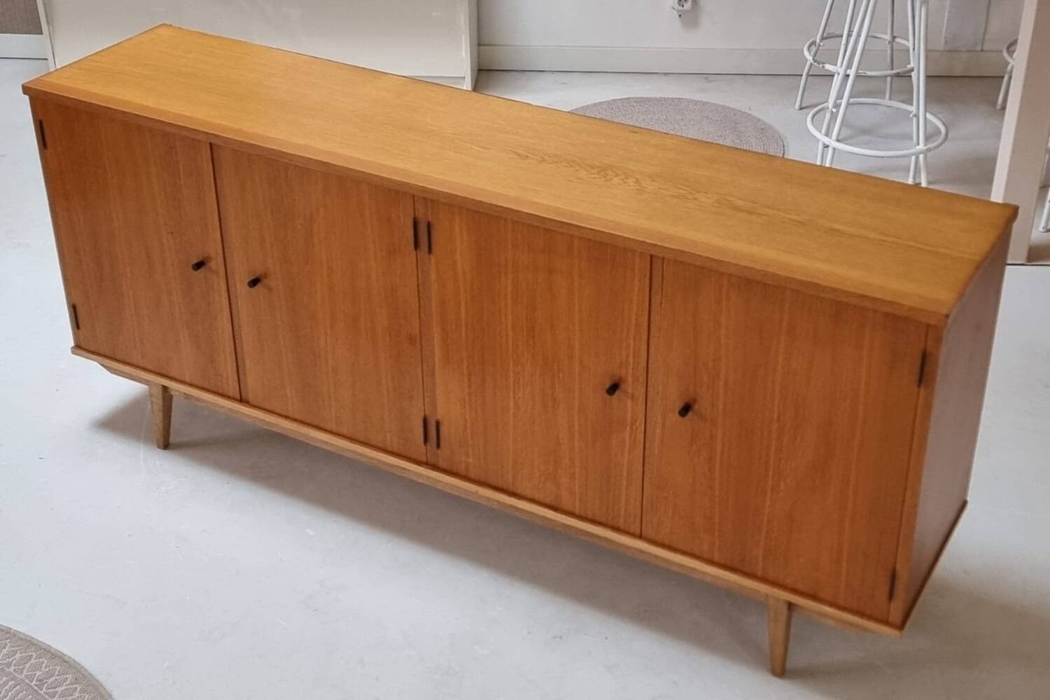 Buffet du milieu du siècle