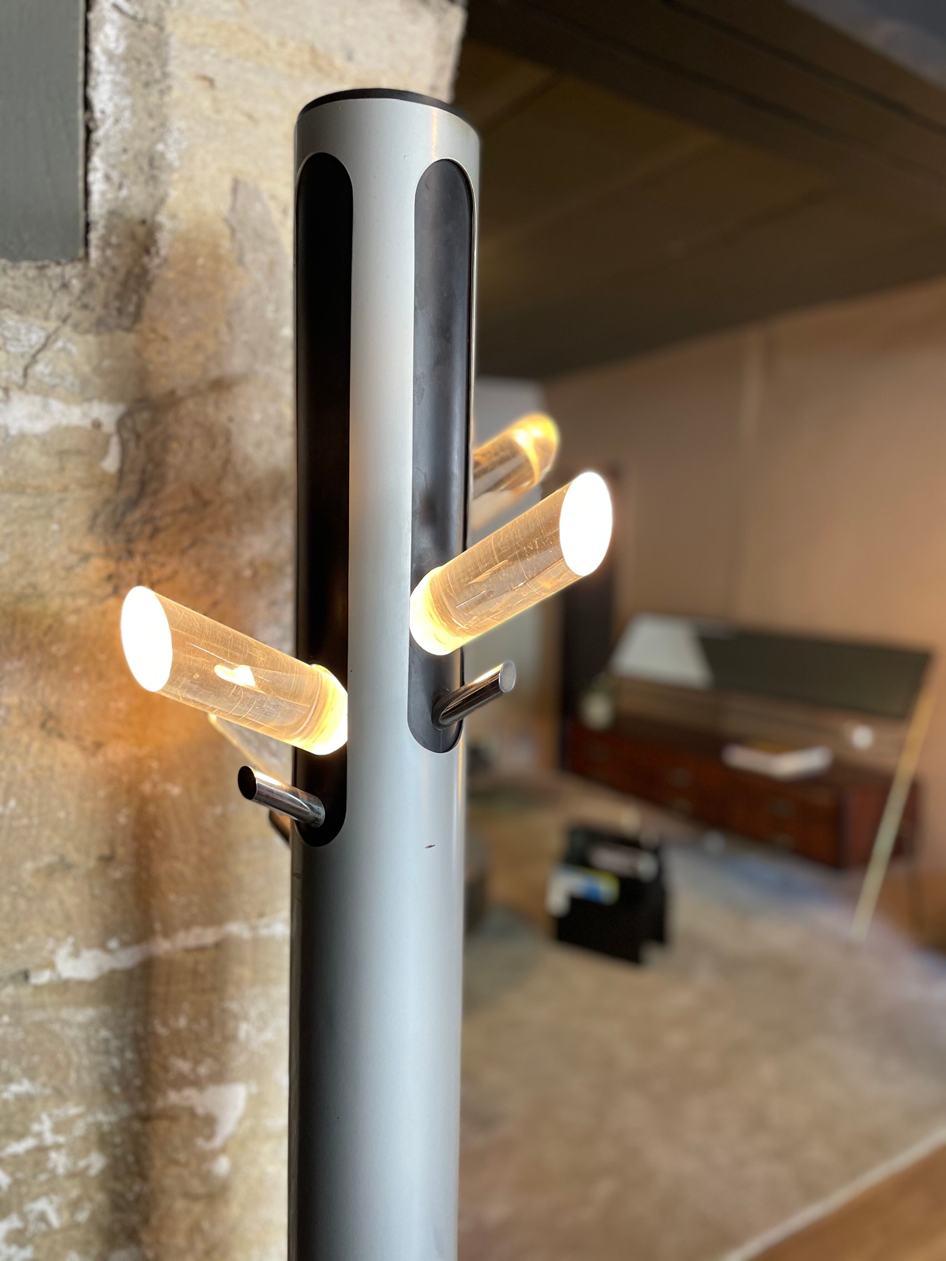 Porte-manteau lumineux modèle “Toti” Ponti années 70