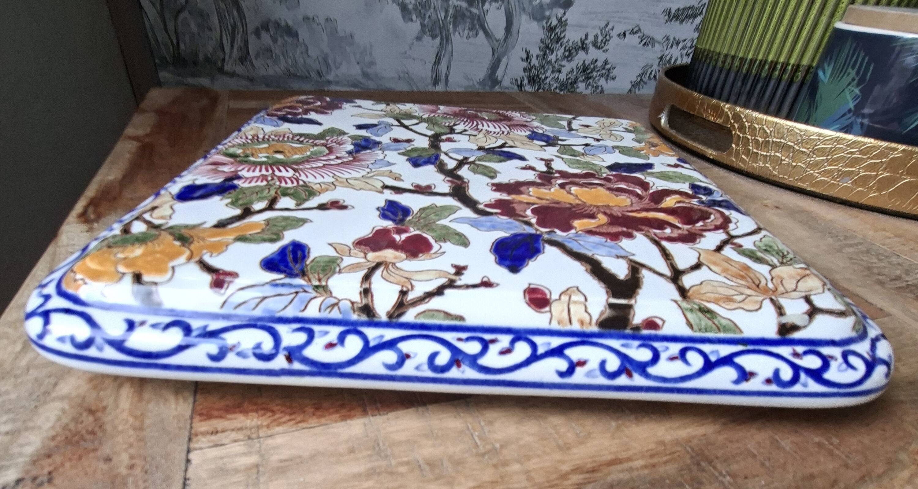 Square plate in Gien earthenware – Polychrome floral decoration