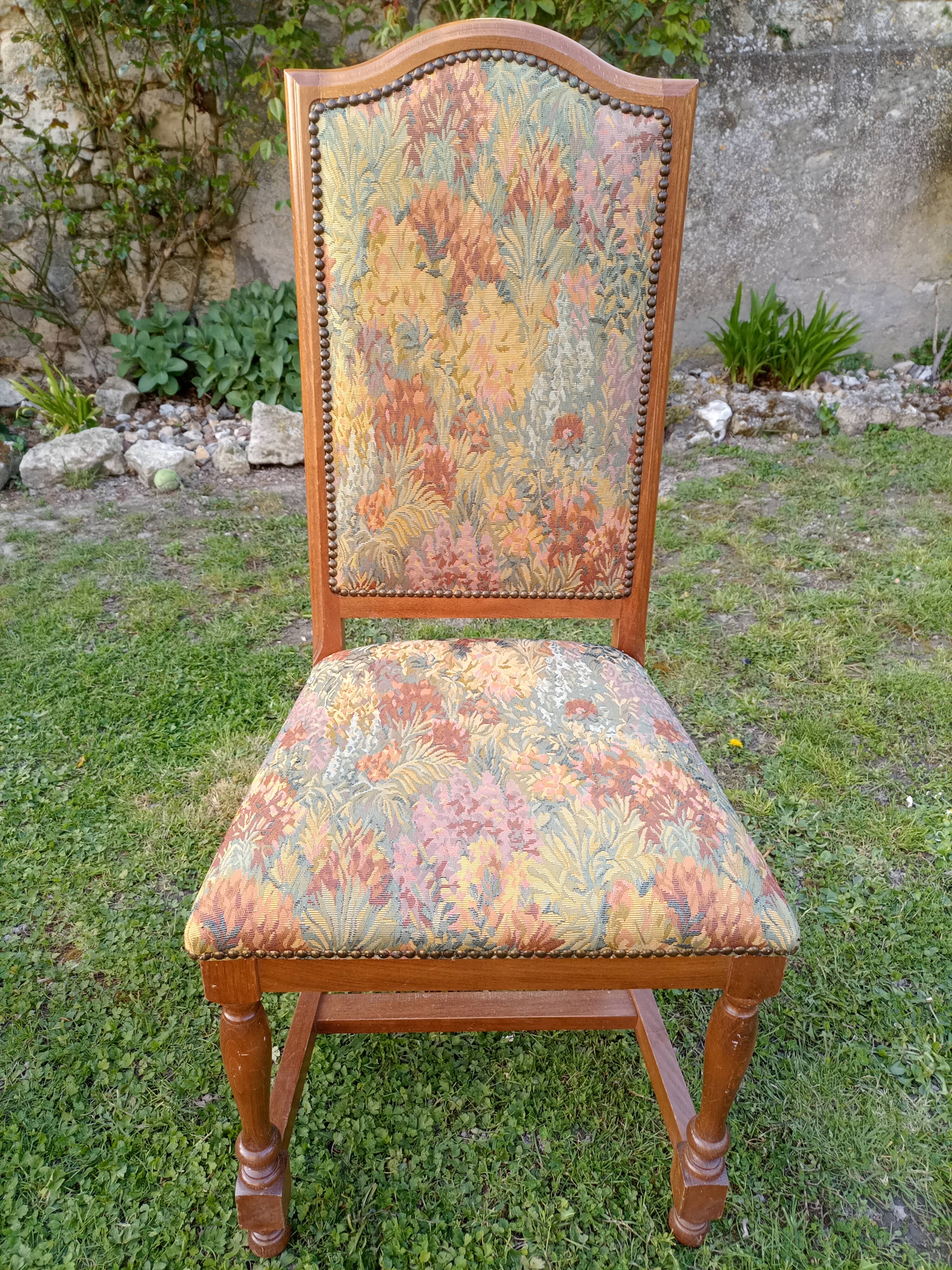 Set of 10 dining chairs – solid wood