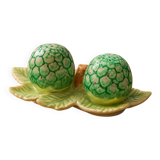 Salt & pepper set in slip – artichokes on leaf tray