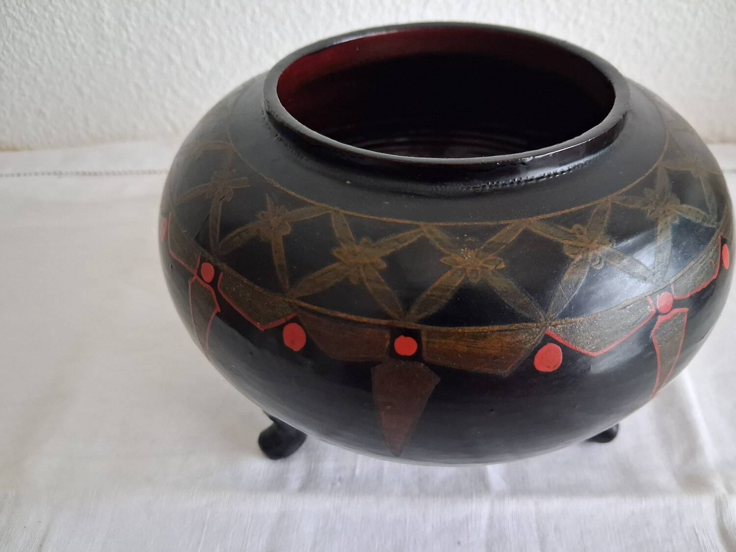 Chinese lacquer bonbonnière