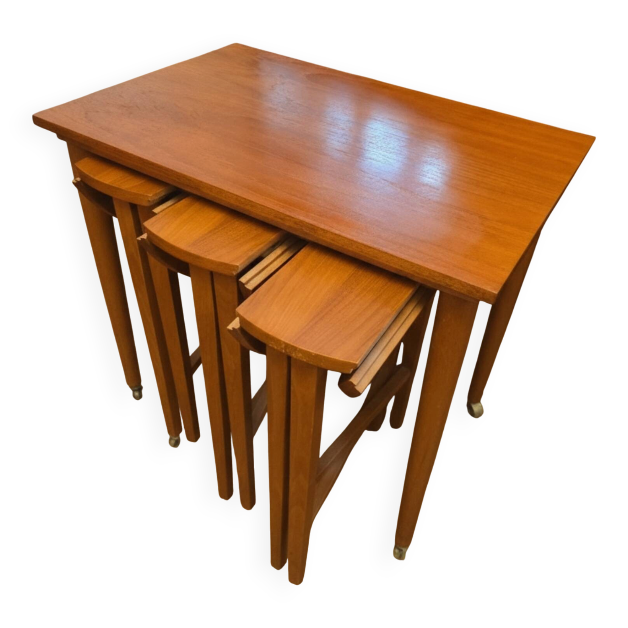 Modular nesting coffee table with 4 integrated stools – Poul Hundeva