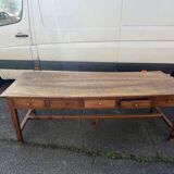 Farm table