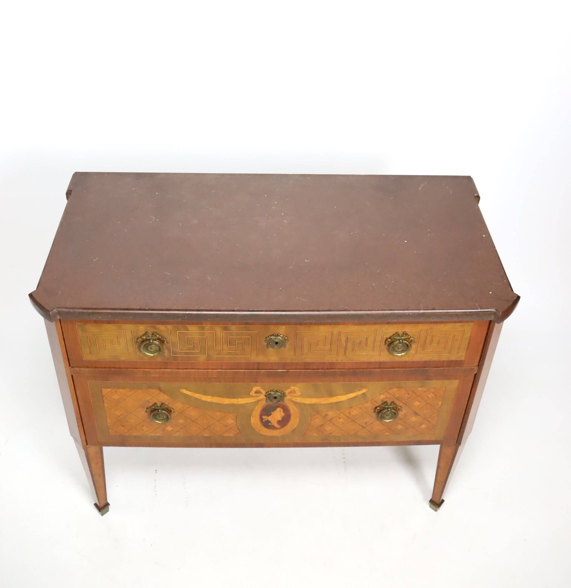 Commode de style Gustavien
