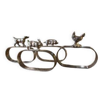 Animal motif napkin rings