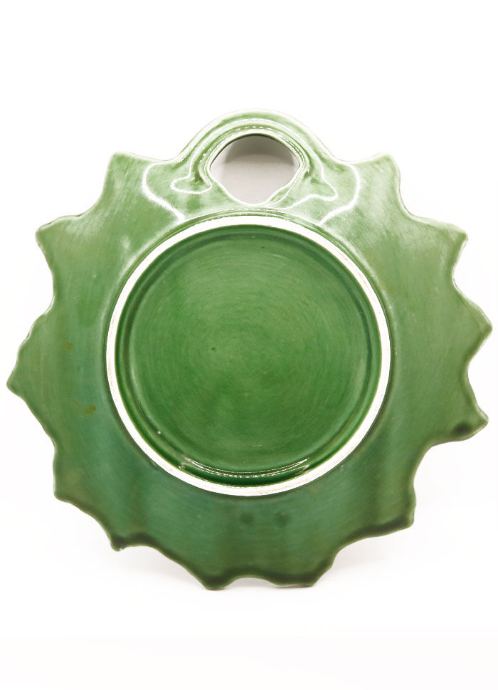 Green slurry vine leaf plate