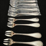 Christofle pearls 12 new oyster forks