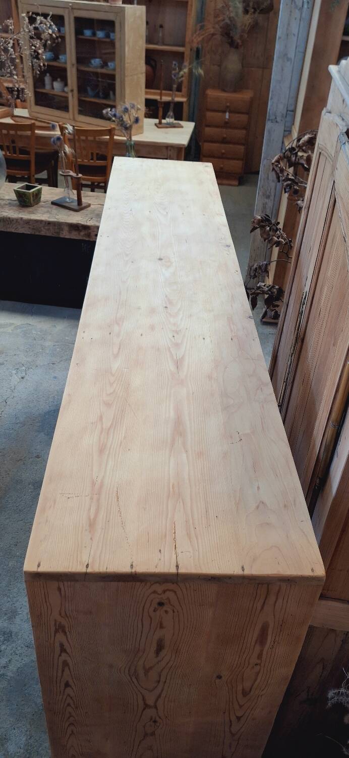 Locker furniture on feet