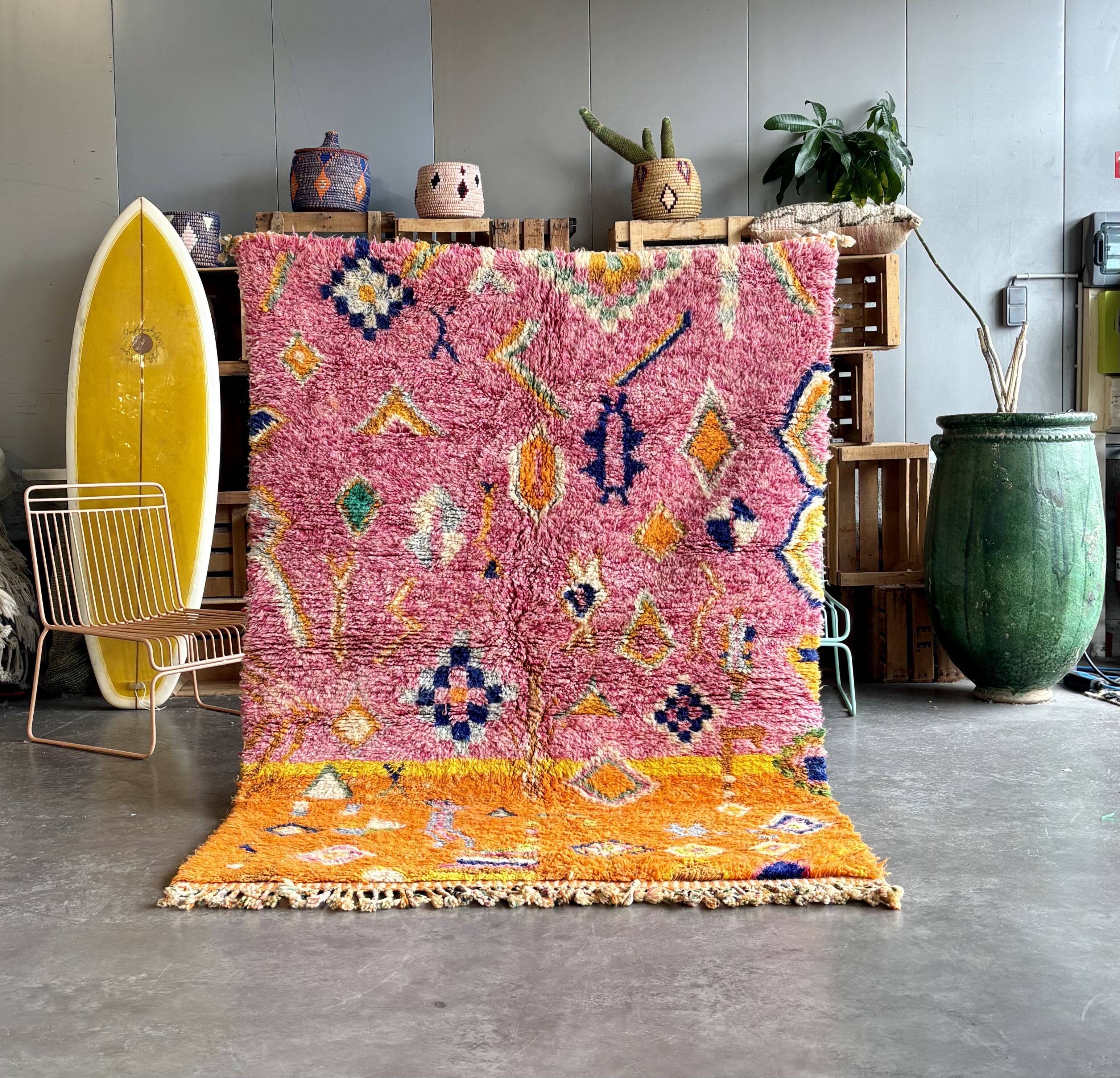 New M'rirt Berber rug in pink and orange wool – 150 × 200 cm