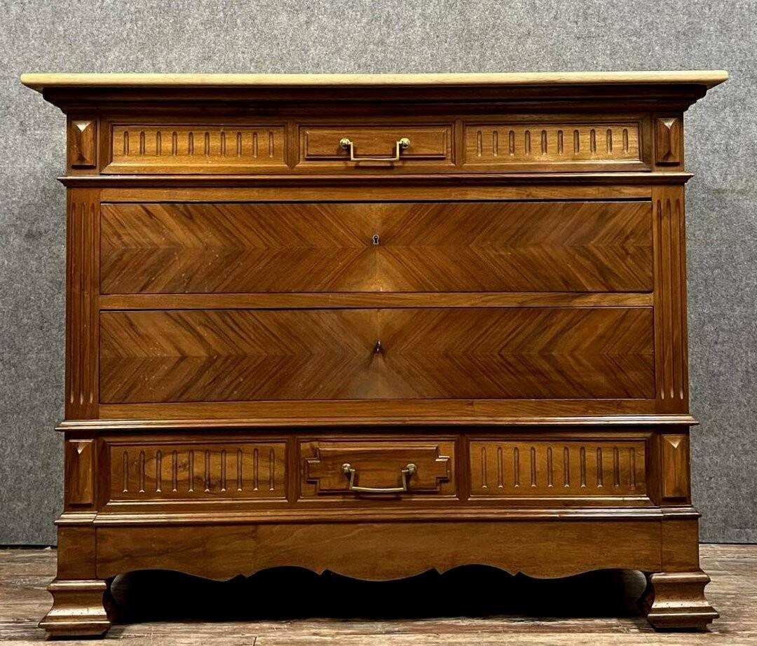 Louis XVI style walnut commode – Marble top – Chevron front