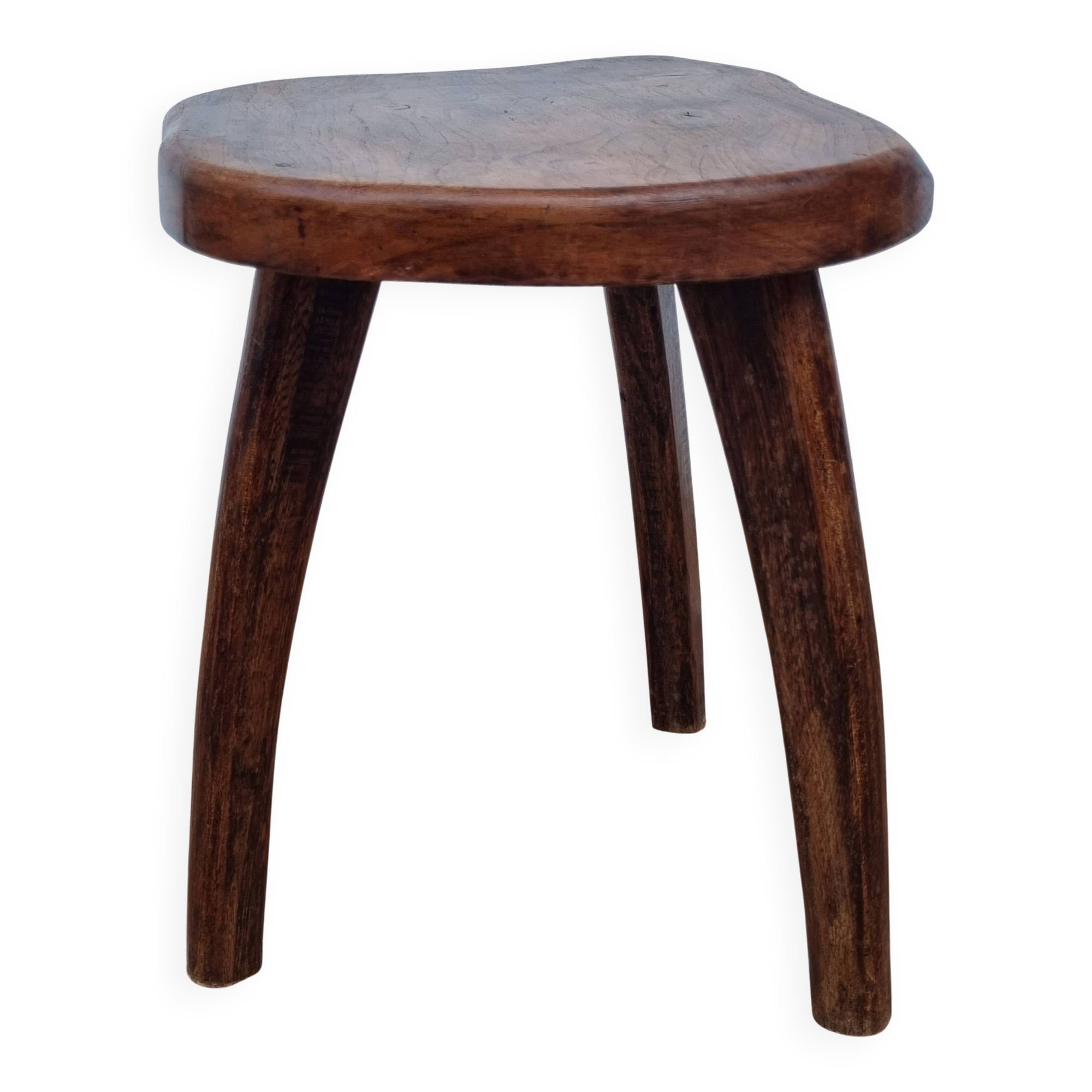 Low tripod stool in solid wood, design by Henri Bataille, 35 cm