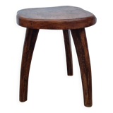 Low tripod stool in solid wood, design by Henri Bataille, 35 cm