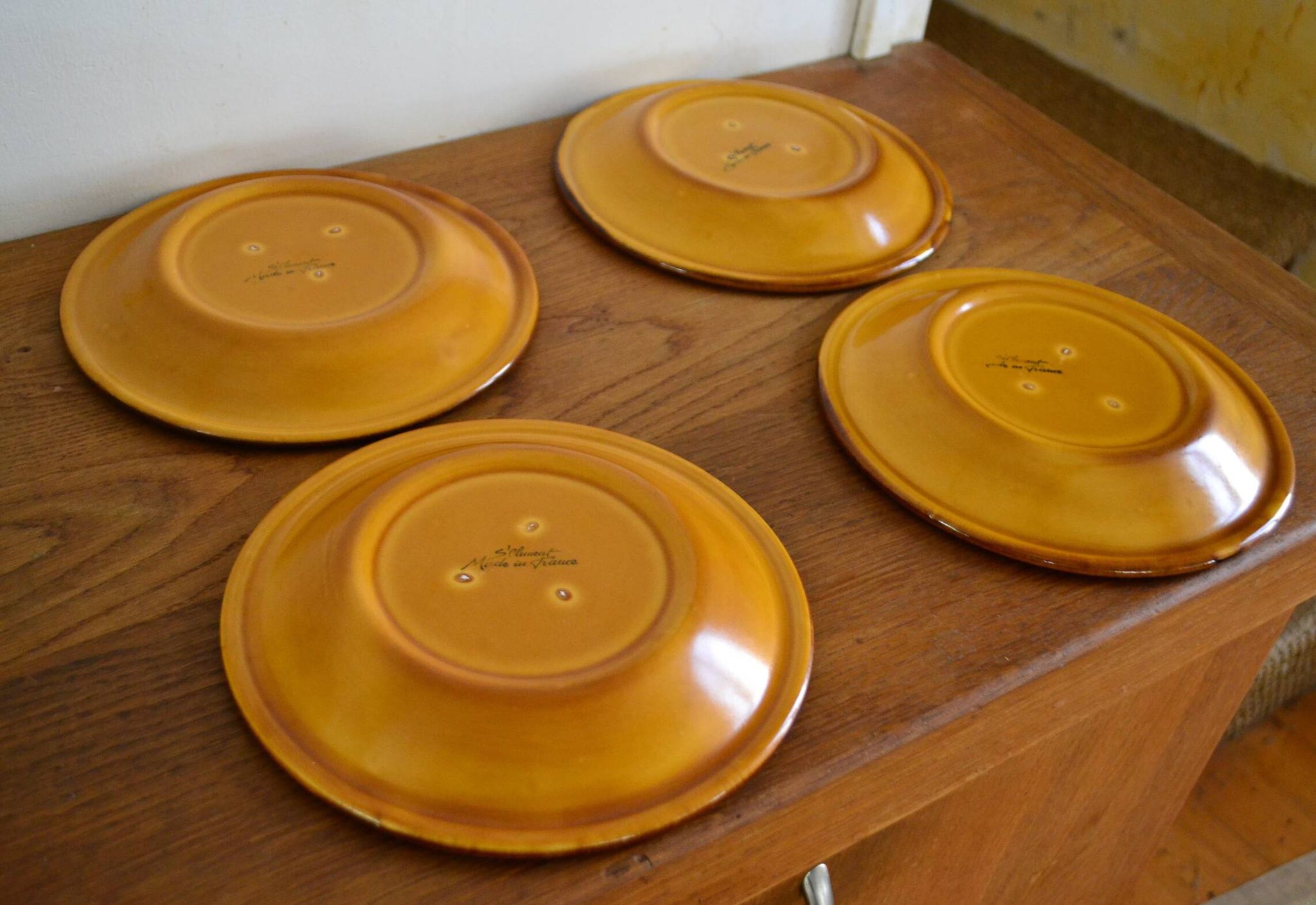 Saint Clément plates porcelain from the 1960s.