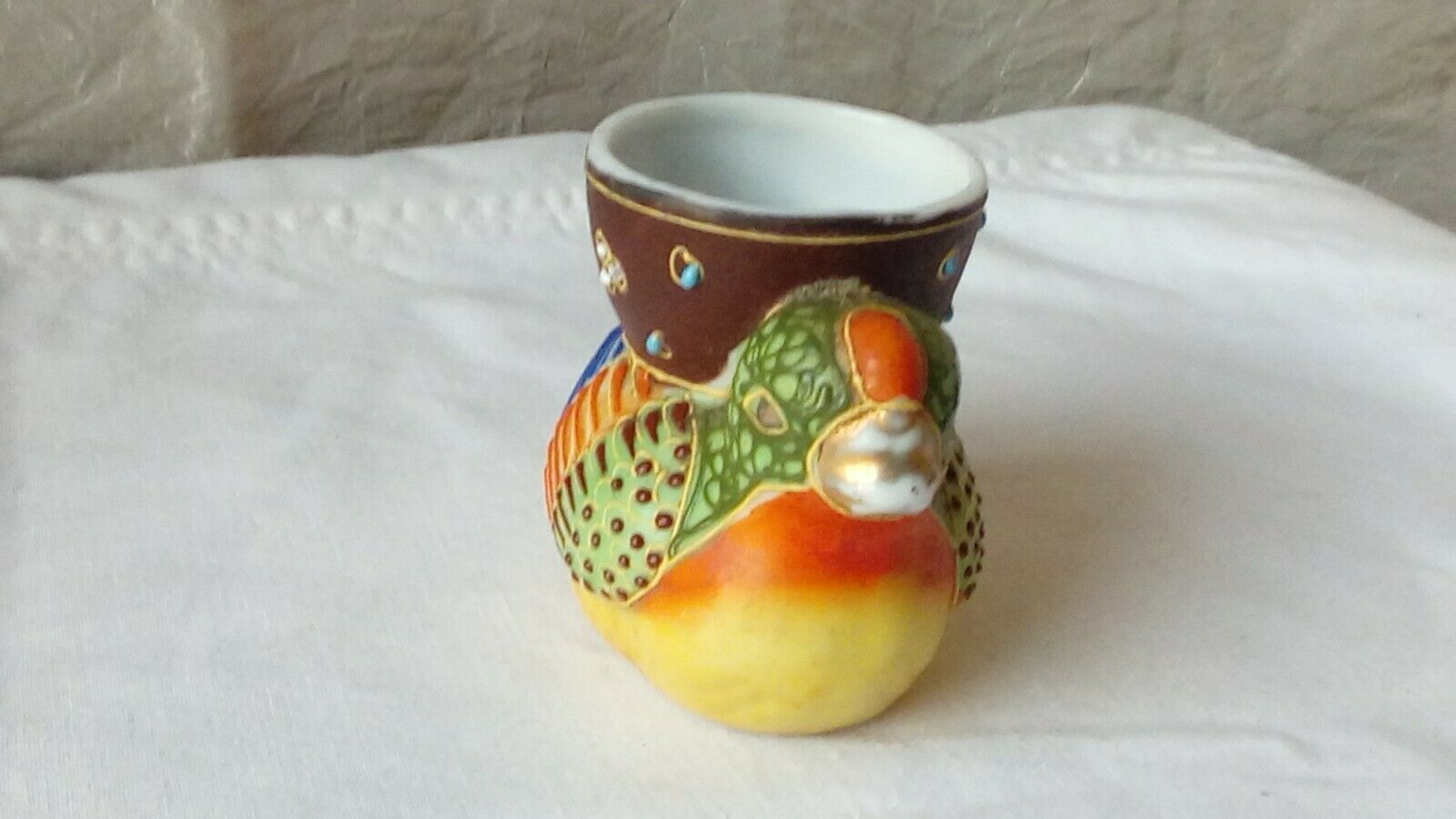 Porcelain coquetier satsuma japan