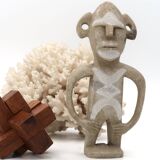 Moroccan sculpture in carved and engraved beige stone, 1970s.