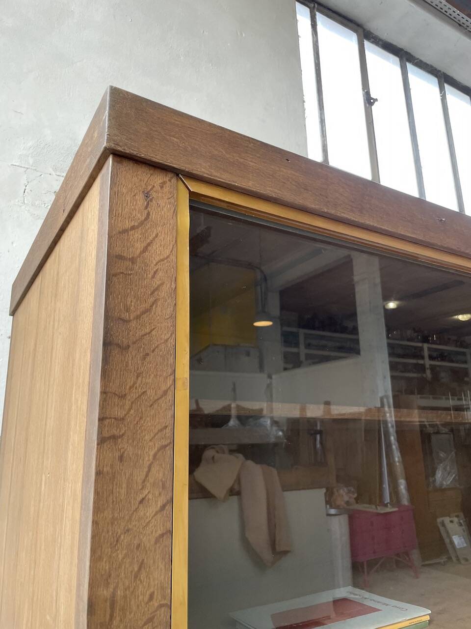 XXL oak display cabinet furniture