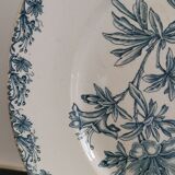Old round ceramic dish from Sarreguemines Flore model