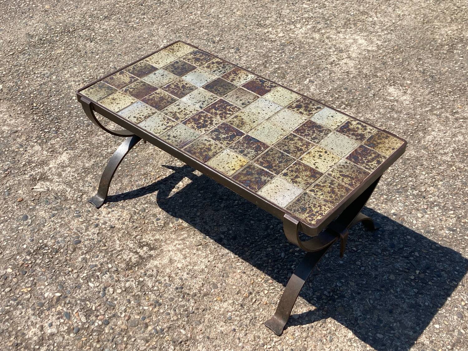 Ceramic coffee table