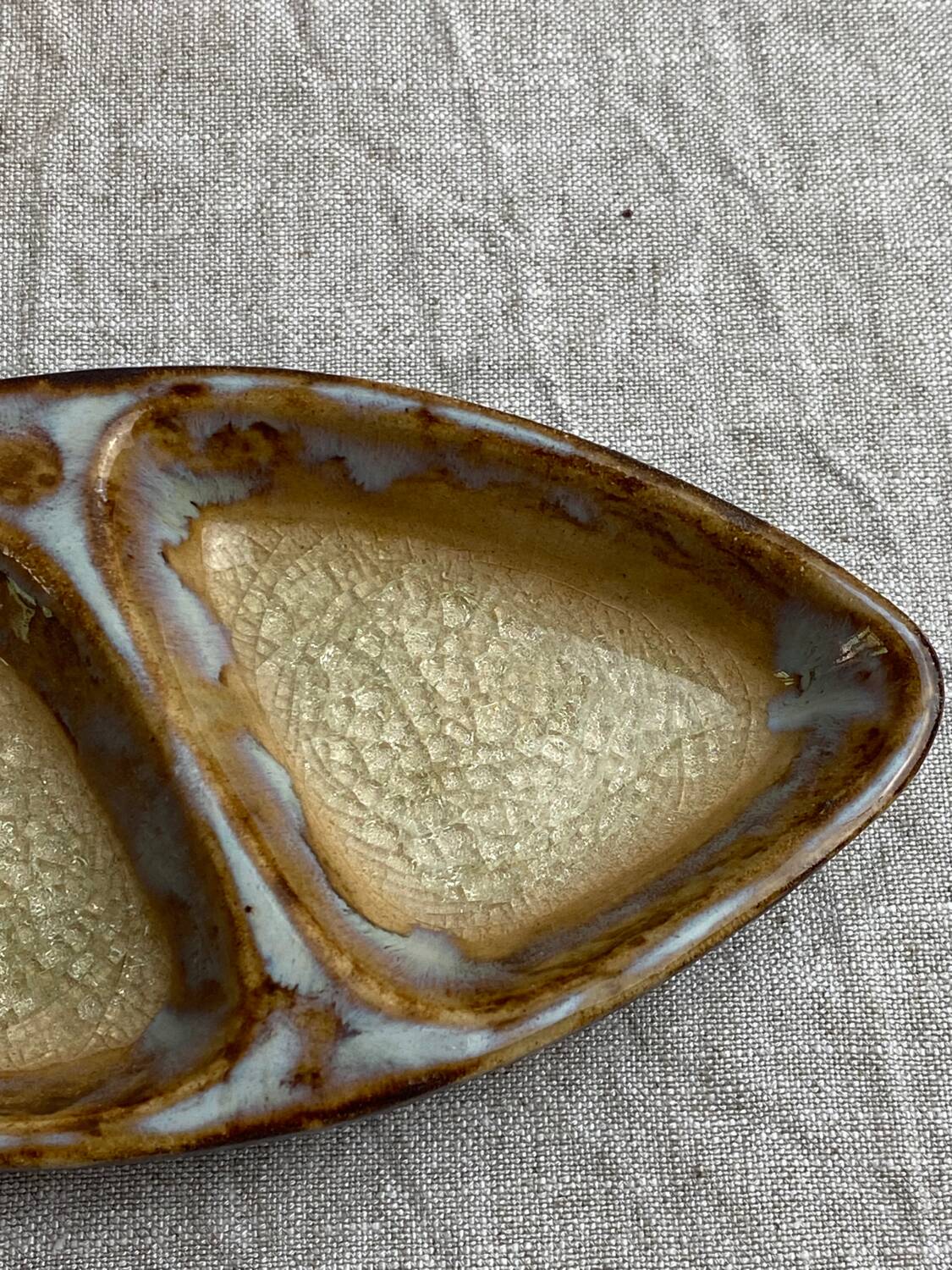 Ceramic pocket emptier