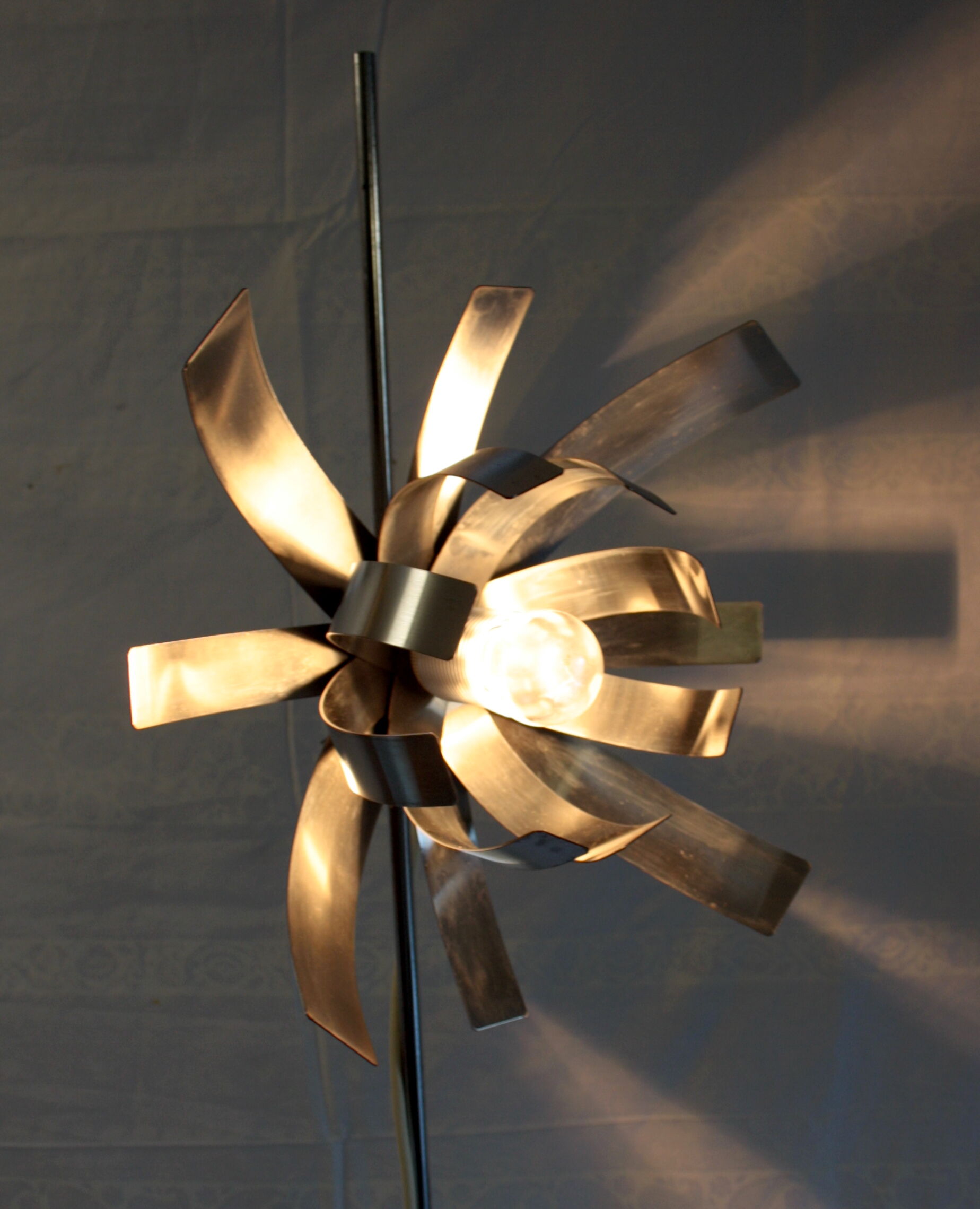 Lamp post flower by Jocelyne Trocmé - 70's