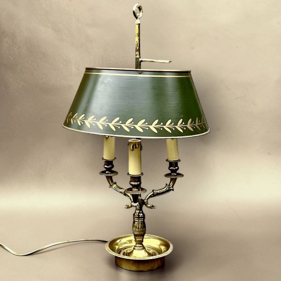 Three-light bouillotte lamp – Empire style – gilded brass