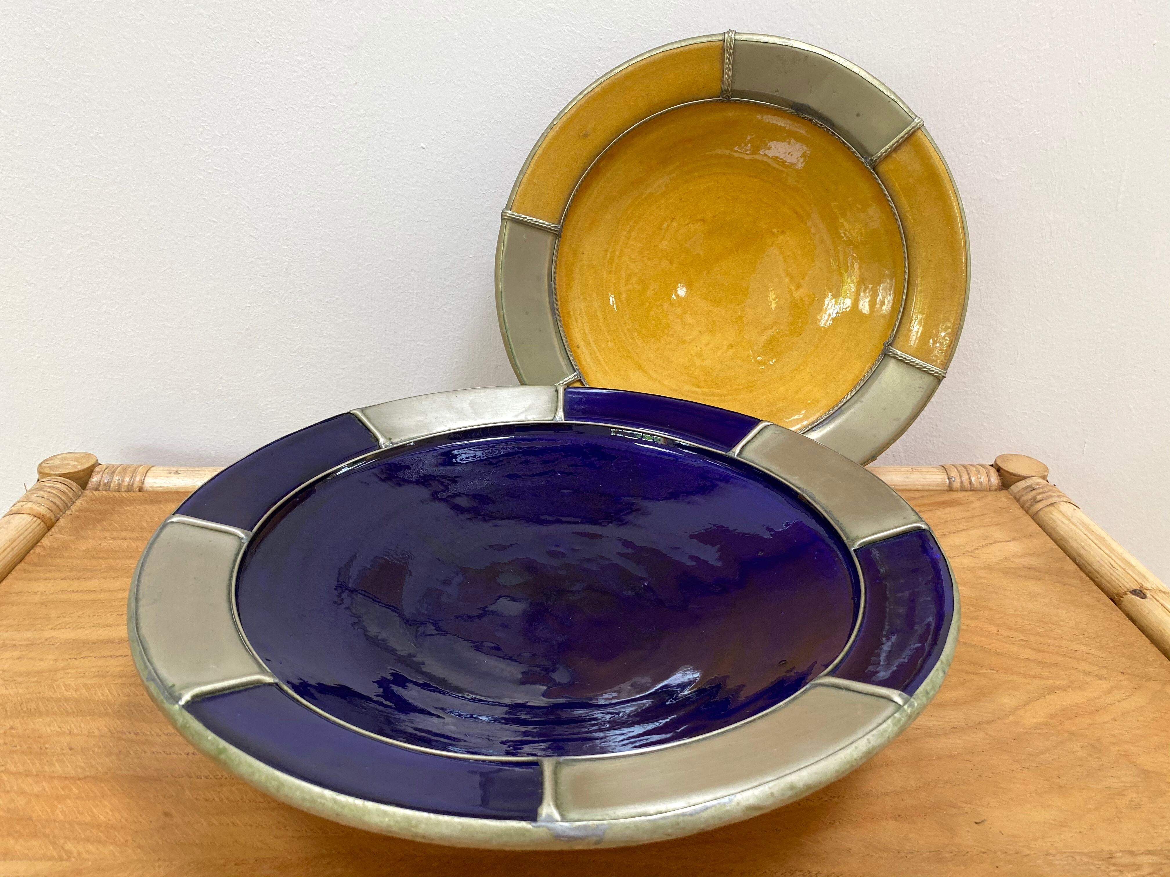 Large hollow plate in blue ceramic from Morocco