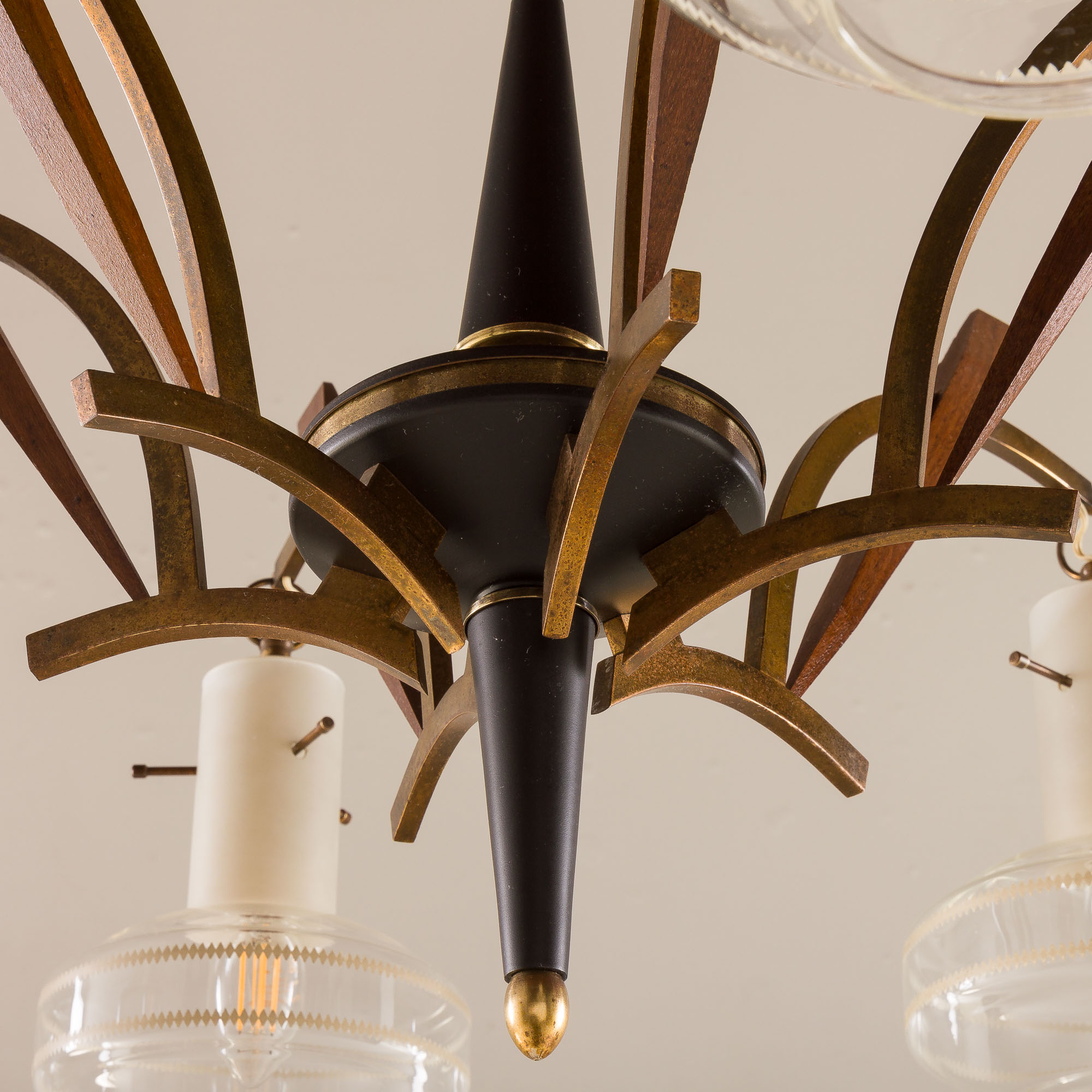 Italian mid-century Murano glass and teak chandelier attributed to Stilnovo, 1960s