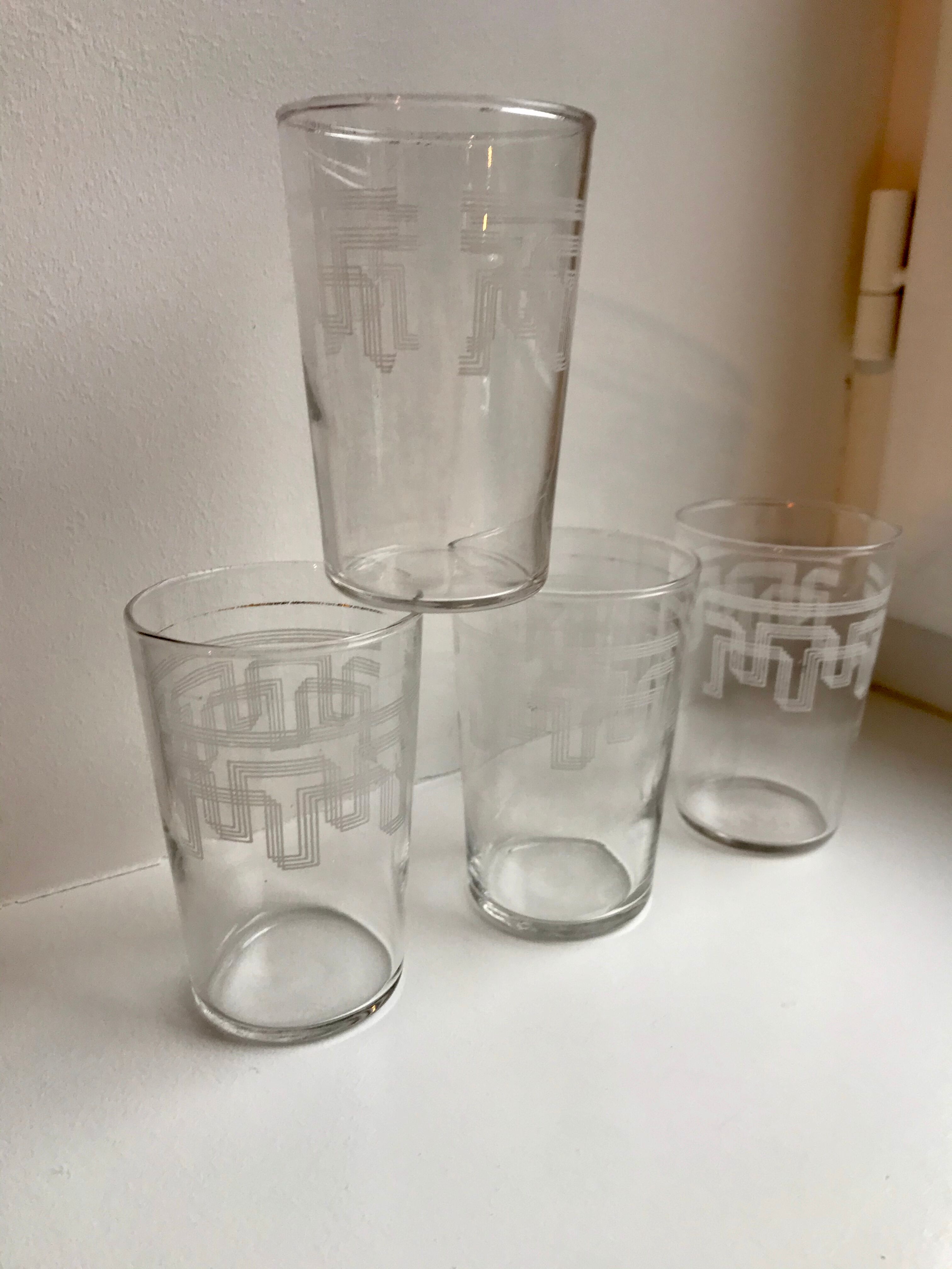 Lot de 4 verres à eau gravés années 50-60