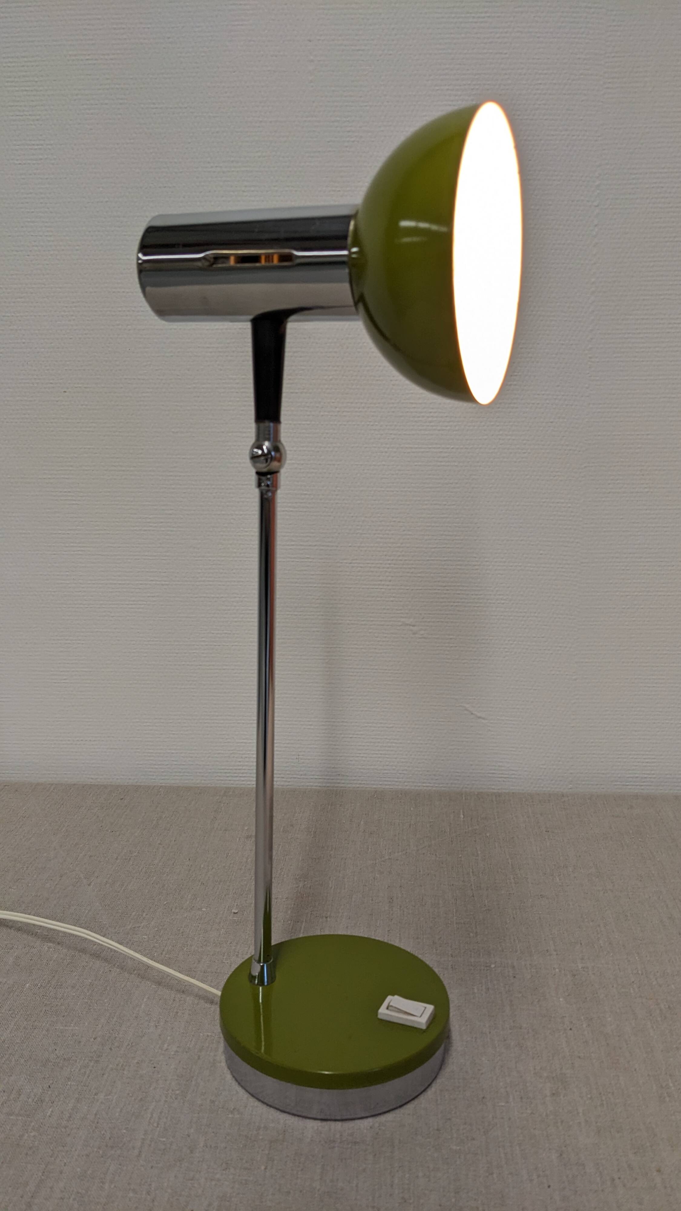 Lampe de bureau ou de chevet articulée, Italie vers 1970