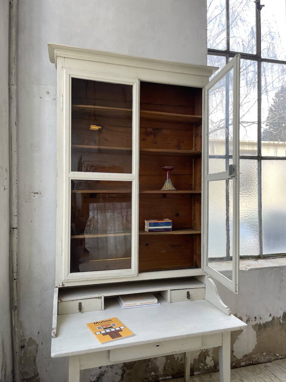 20th century showcase office