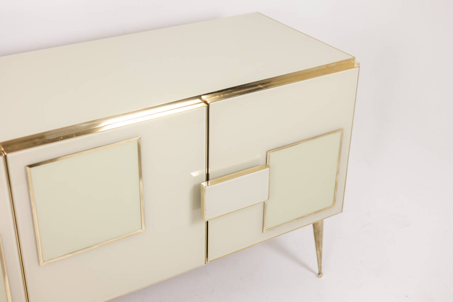 Cream opaline glass and gilded bronze enfilade. Contemporary.