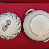 Antique Lunéville earthenware tureen, 28 x 22 x 16 cm